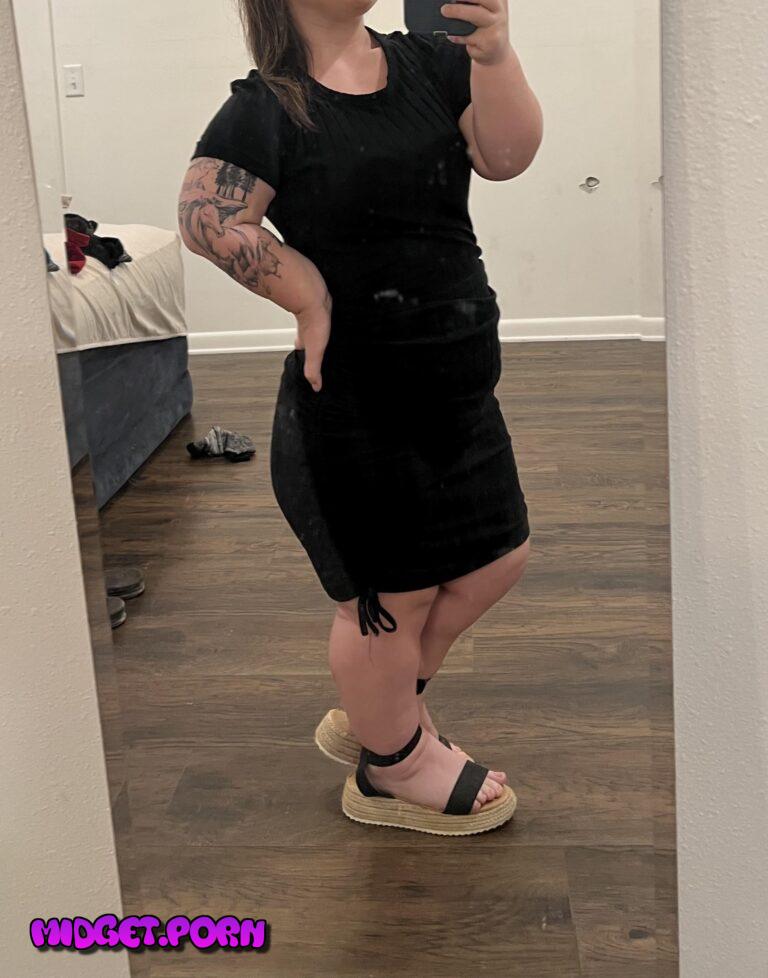 I couldn’t pass up the opportunity to take a picture in a dress which I rarely wear.