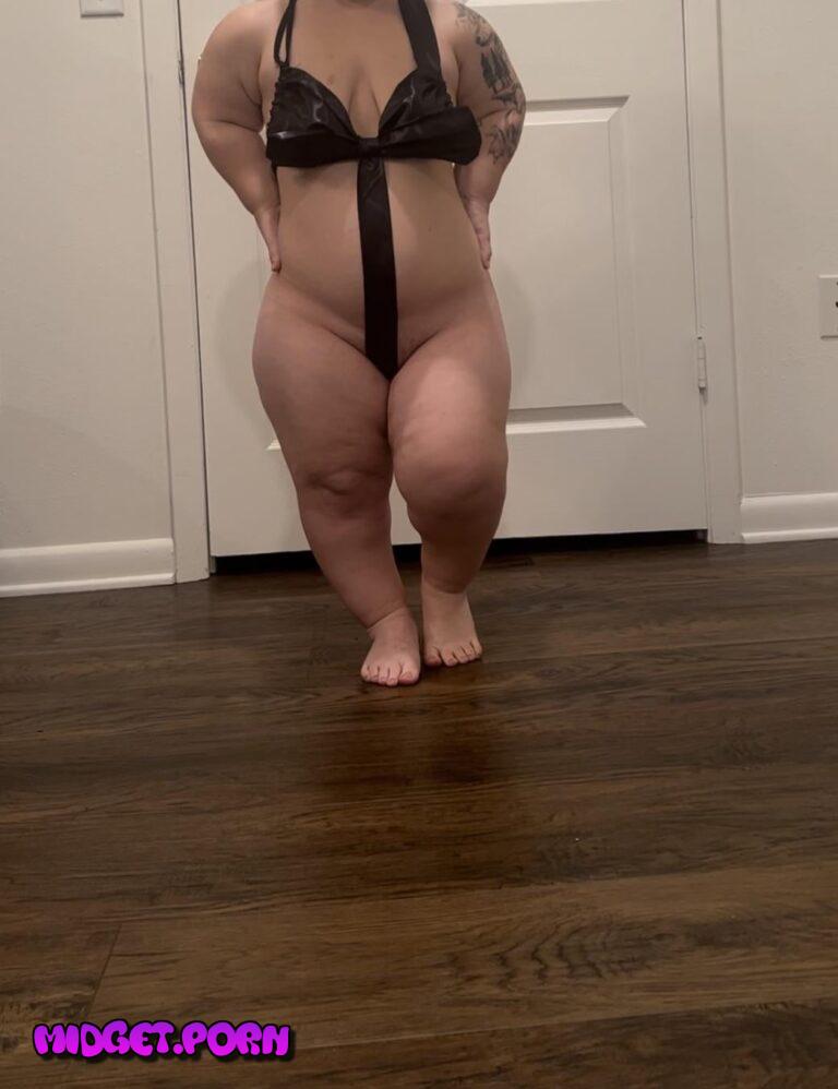 Did anyone request a thick midget with an hourglass figure for their birthday 🥳