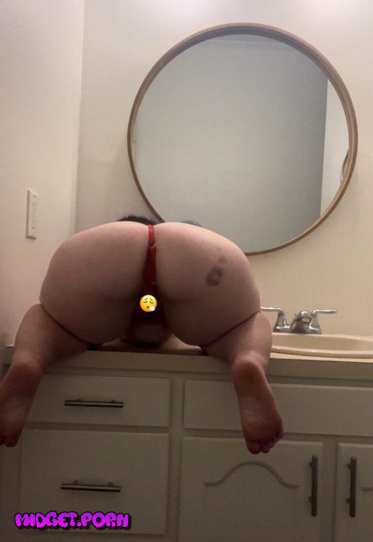 Would you do me in doggy on the bathroom counter?!